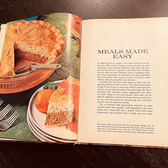 Vintage 1967 Better Homes and Gardens “Jiffy Cooking” Cookbook. - Picture 5 of 8